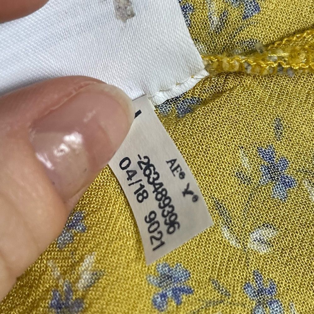 American Eagle‎ Outfitter’s Yellow Blue Floral Tank - Women’s M - Picture 8 of 9